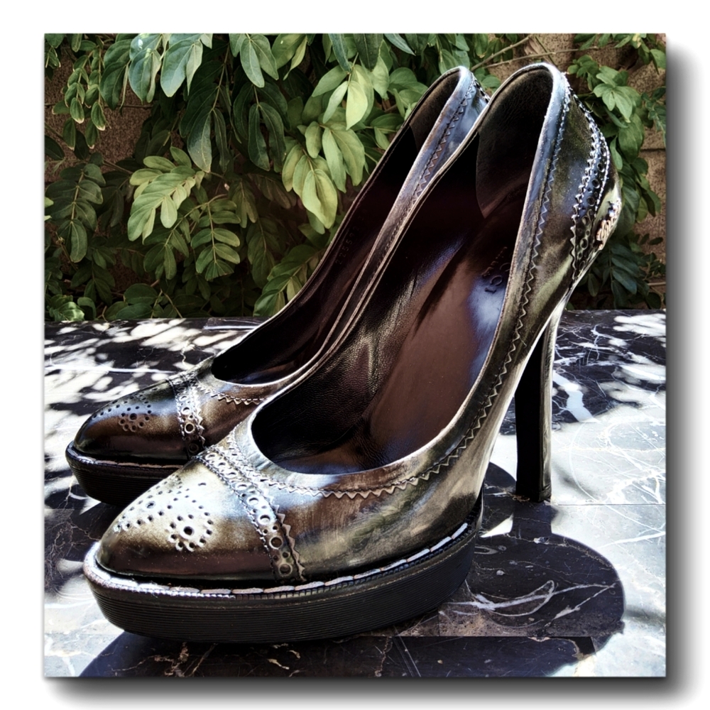 SOLD-- Gucci Brogue Platform Pumps - EU 38